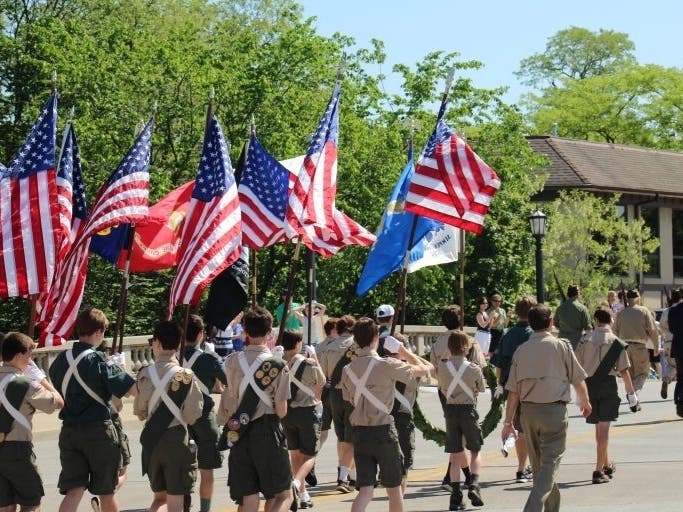 Memorial Day ceremonies honoring veterans will be held Monday, May 27, in Glencoe and Winnetka.