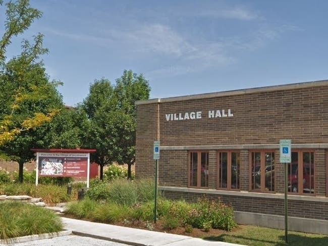 The Lincolnwood Village Board voted on Jan. 7 to repeal its ordinance opting out of the Cook County Sick Time ordinance but to keep its minimum wage "opt-out" ordinance intact.