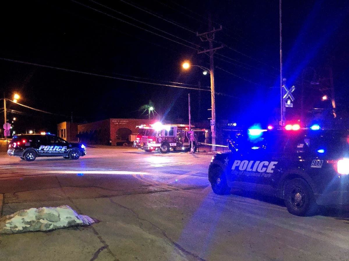 Lake Forest Woman Fatally Struck By Train In Highwood | Highland Park ...