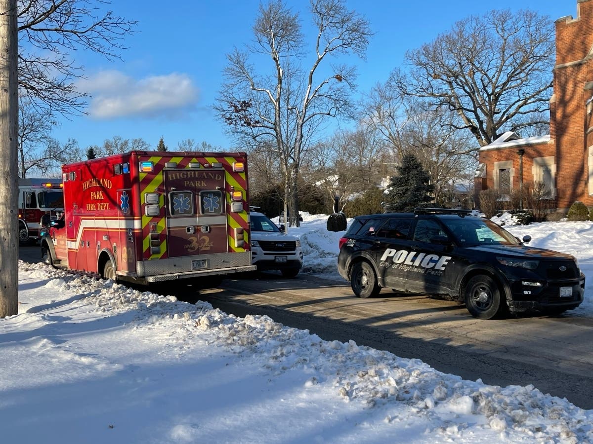 Police and fire department personnel on the scene of a Feb. 5 knife assault in Highland Park.