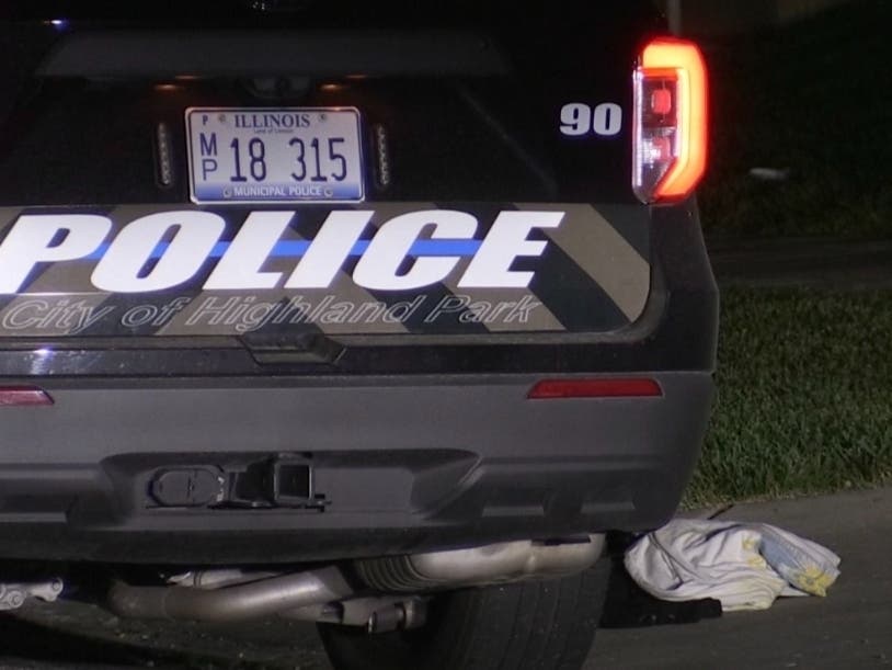 Highland Park police were called to a multi-unit residential building near Western Avenue and Hyacinth Place late Tuesday night.