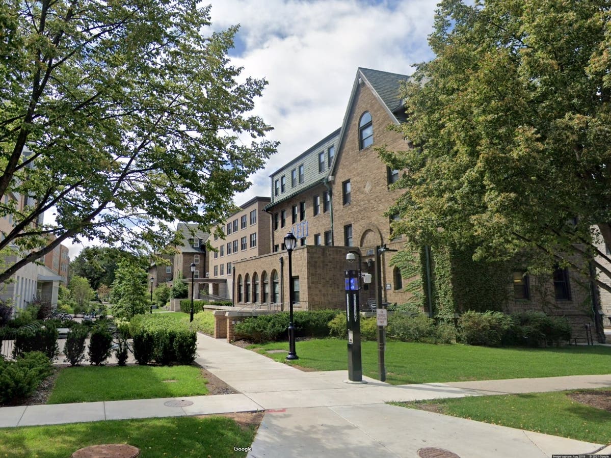 Multiple people reported being drugged Thursday night at the Alpha Epsilon Pi fraternity house on Northwestern University's campus in Evanston.