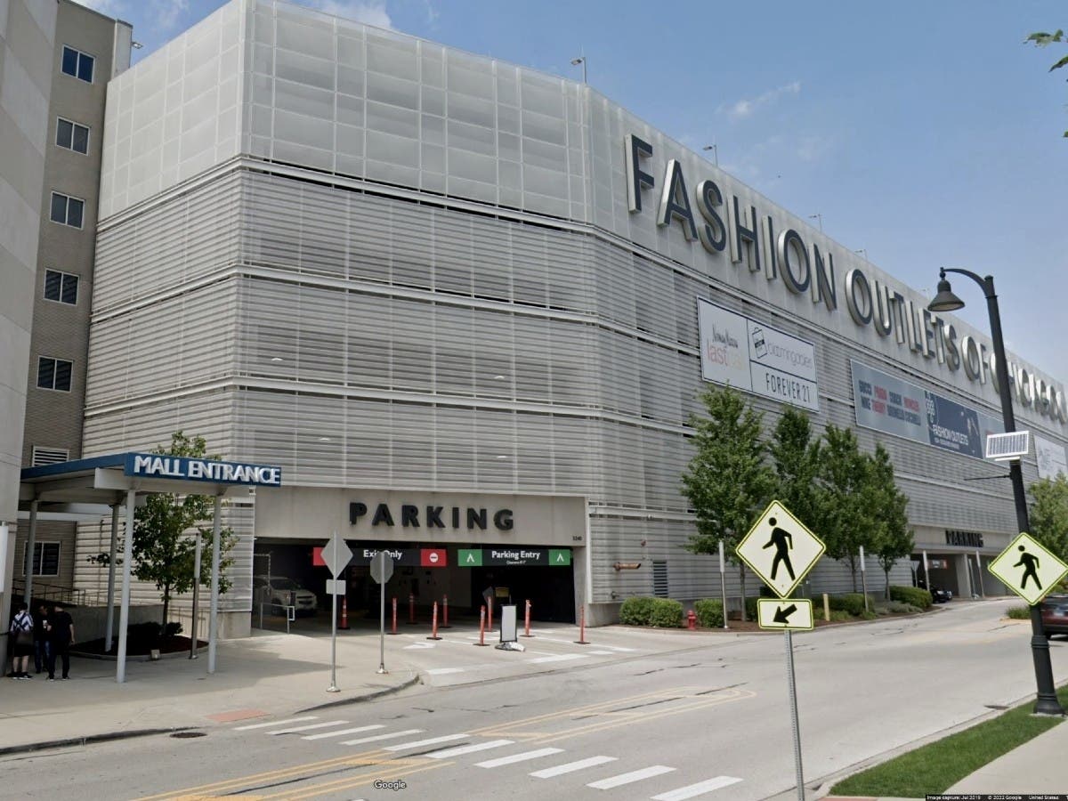A Chicago man is charged with first-degree murder, attempted first-degree murder, aggravated discharge of a firearm and aggravated unlawful use of a weapon in connection with last week's shooting at Fashion Outlets of Chicago mall in Rosemont.