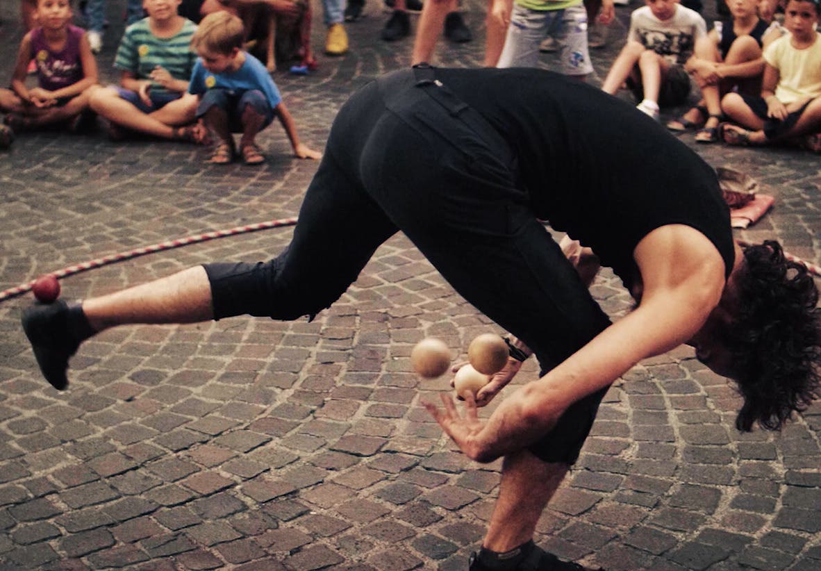 Juggler Extraordinaire, Luther Bangert
