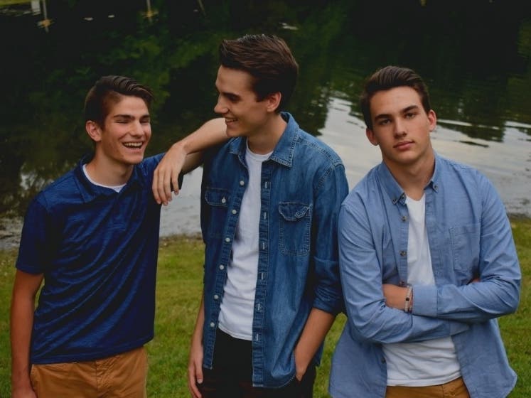 News small post card thumbnail