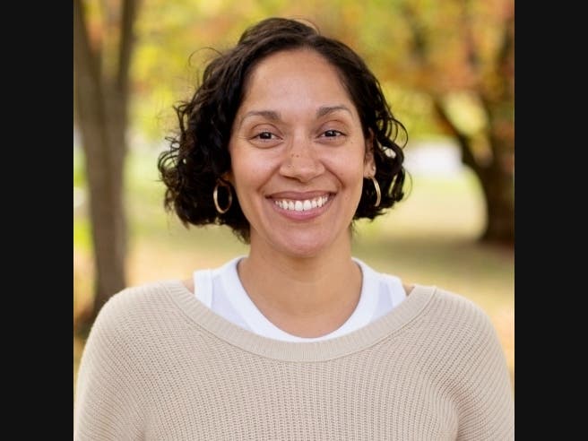 Meriden resident Iviana Bynum is now serving as Outreach & Event Coordinator at WIHS 104.9 FM 