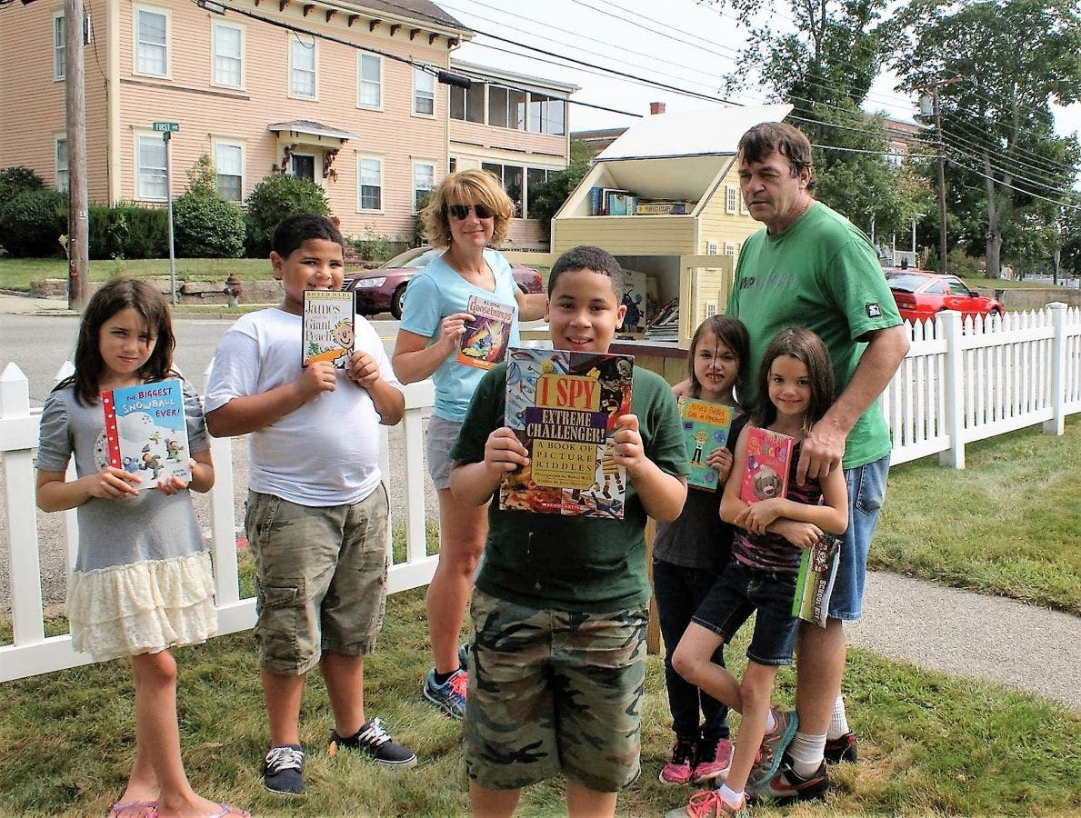 News small post card thumbnail