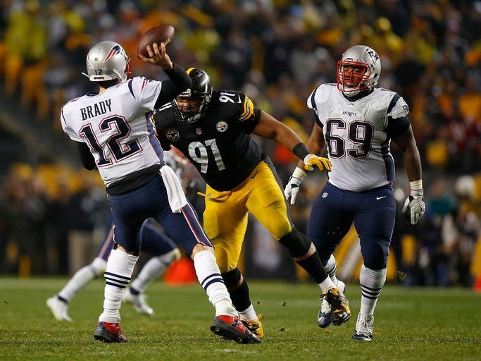 The Steelers and Patriots in a previous matchup.