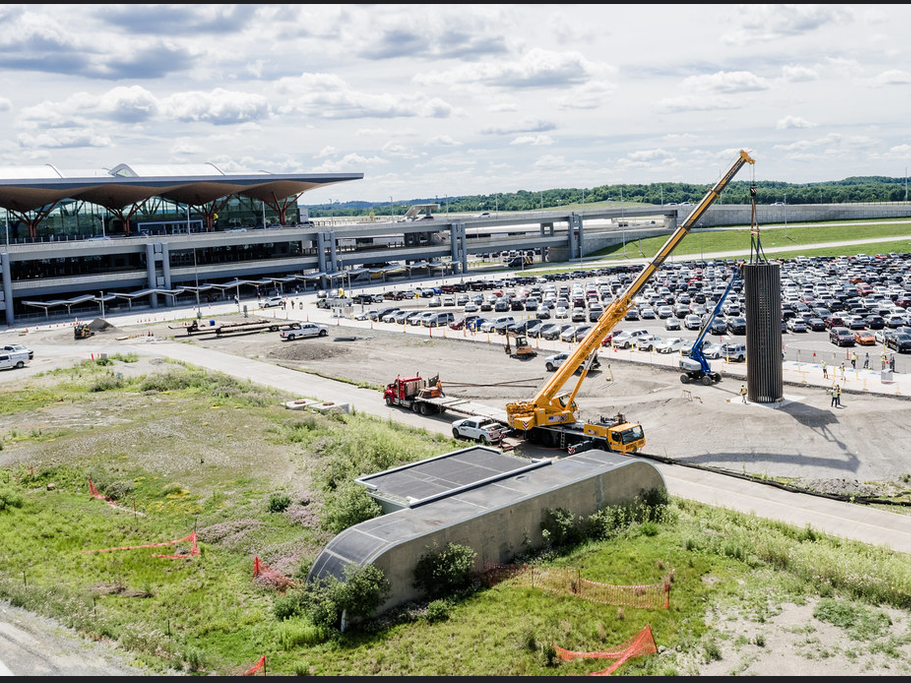 The new Pittsburgh International Airport art installation being put into place.