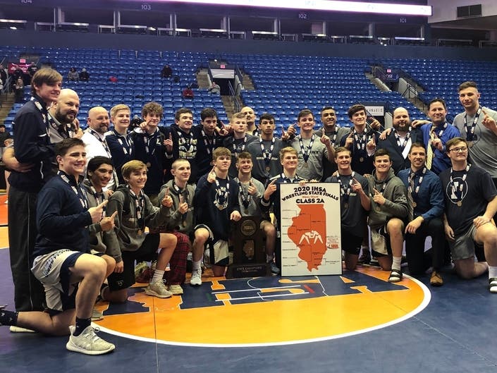 lemont-wrestling-team-wins-2020-ihsa-class-2a-state-championship