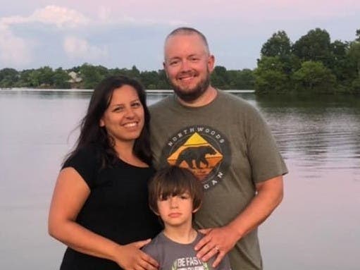 Smith works in real estate, and has previously as a township committeeman and is involved in the Mokena Lions Club.