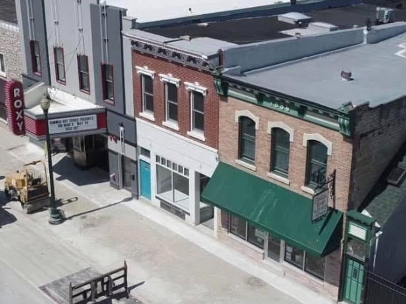 Hours for the new store will be 11 a.m. to 9 p.m., Monday through Saturday, and 11 a.m. to 7 p.m. on Sunday.