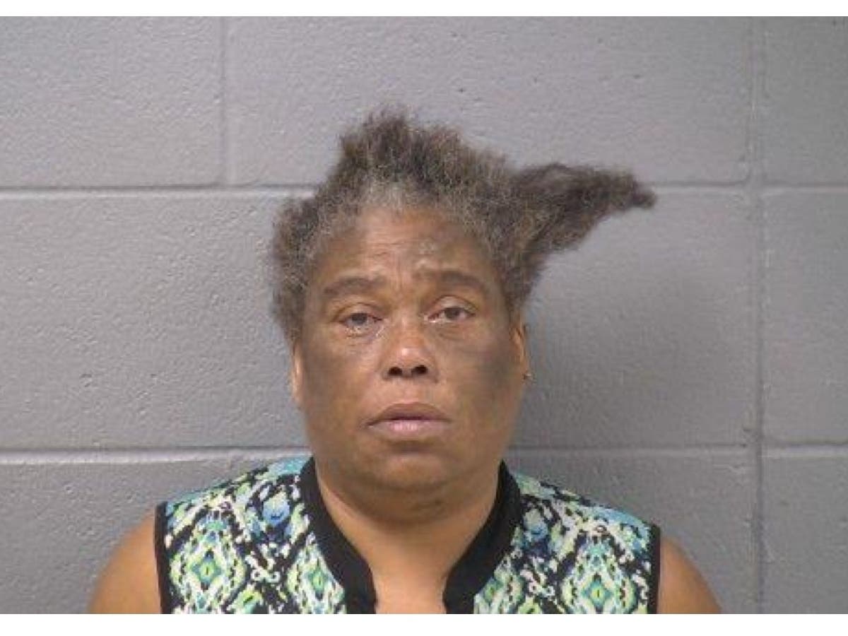 Bolingbrook Woman Hit Man With Wine Bottle, Punched 70-Year-Old In Face: Police