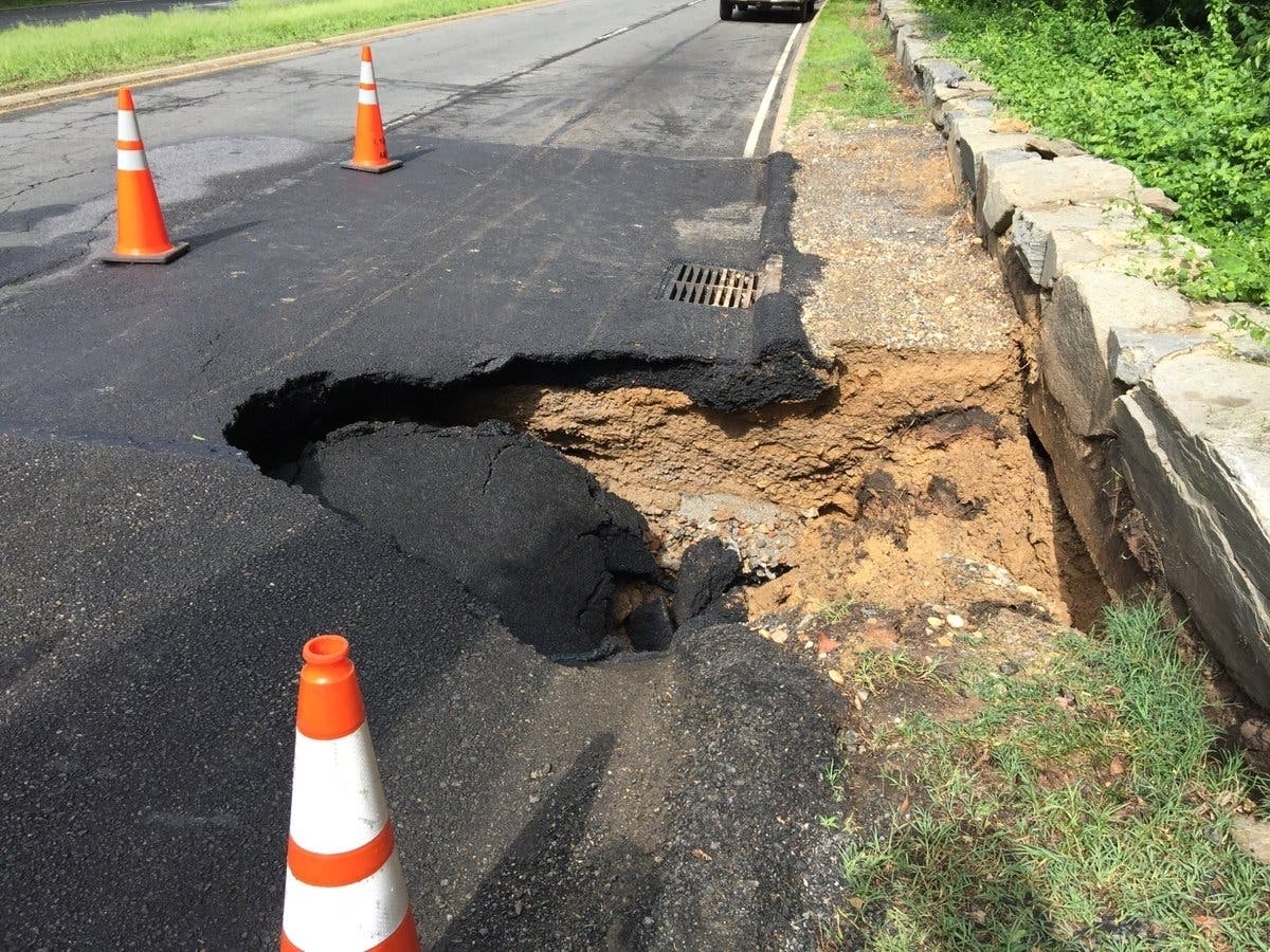 A sinkhole was found on the George Washington Memorial Parkway near Dead Run in the McLean area.