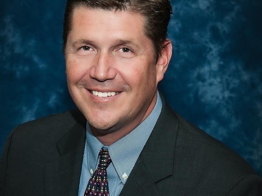 Falls Church Superintendent Peter Noonan was signed to a new four-year contract.