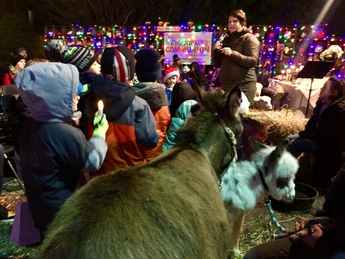Kingstowne Communion's Christmas at the Barn service service returns on Dec. 23.