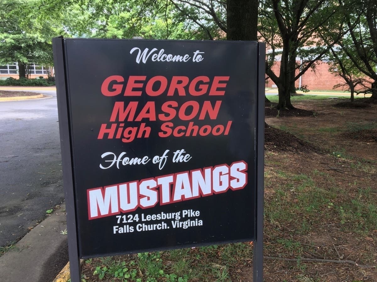 The Falls Church School Board outlined a process for considering name changes for Thomas Jefferson Elementary and George Mason High School.