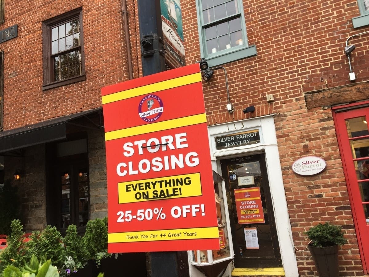 Silver Parrot, a sterling silver jewelry store based in Old Town Alexandria for 44 years, will close at the end of 2021.