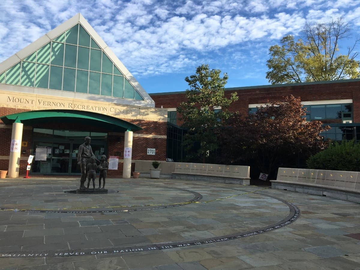 The 20th annual Alexandria Veterans Day Ceremony will take place at the Mount Vernon Recreation Center.