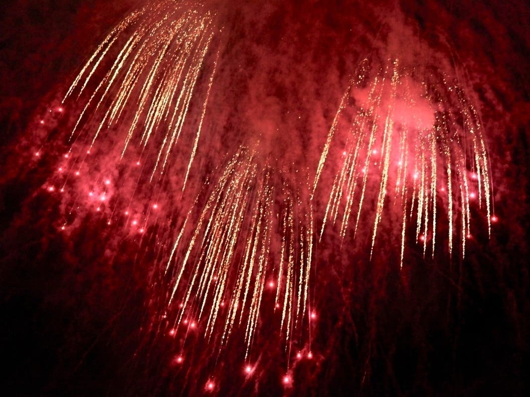 Tree lightings and more holiday events are coming up in and around Mount Vernon.