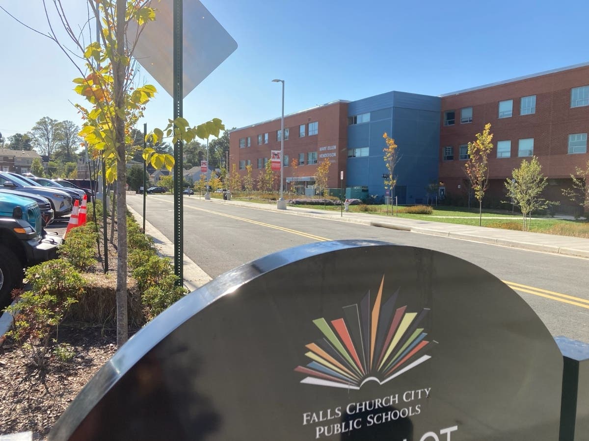 Four applicants seeking to fill the vacant seat on the Falls Church City School Board shared their statements at the Tuesday School Board meeting.