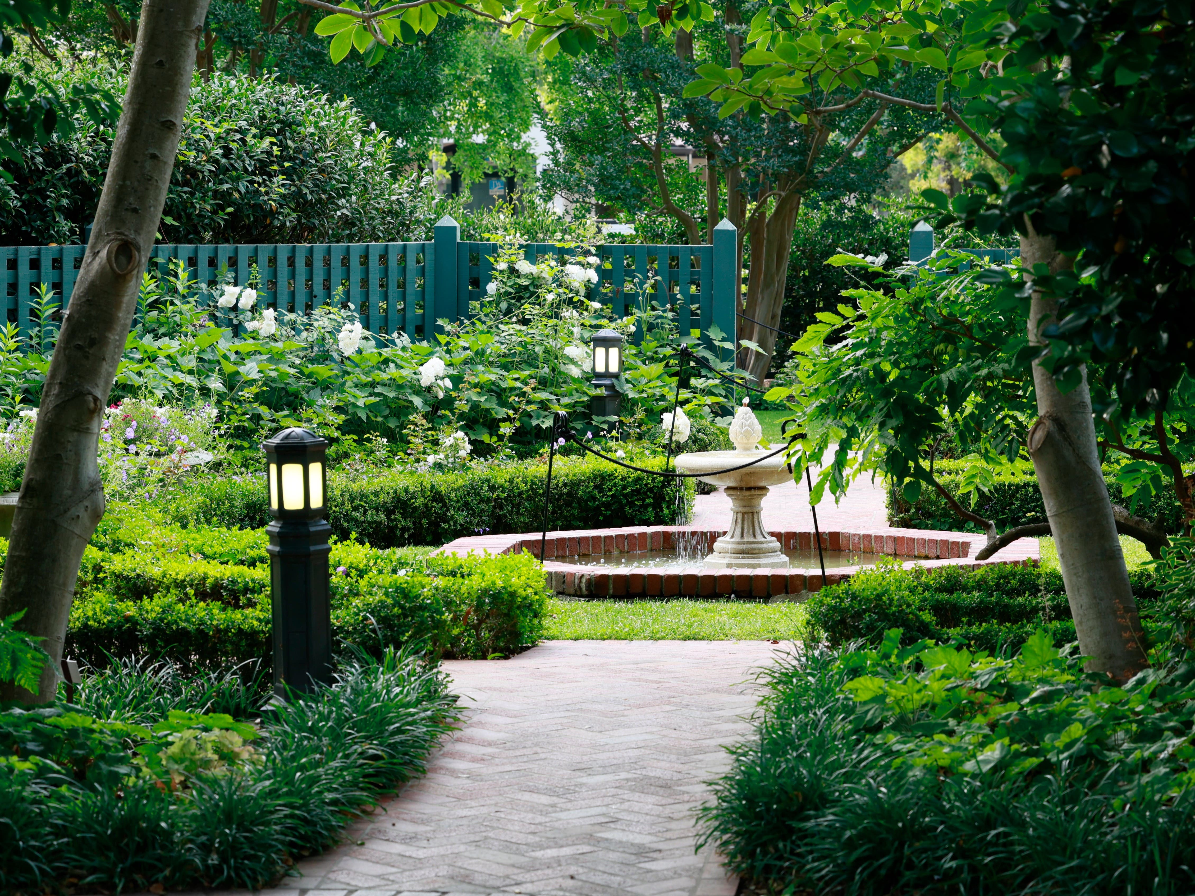 Free Gamble Garden Tour