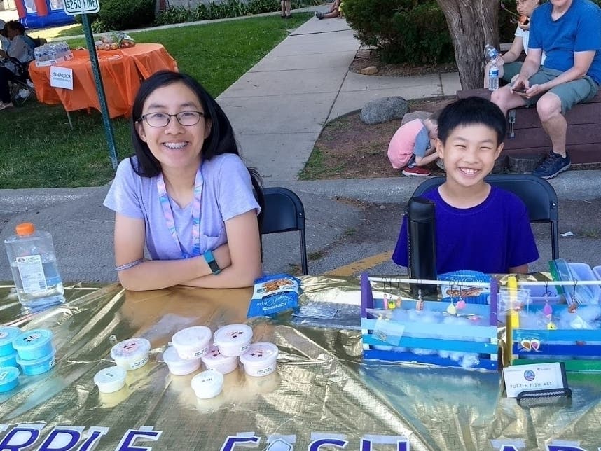 Athena Chen (left), with her brother, Zenith at the Oak Park Children's Business Fair in 2019. 