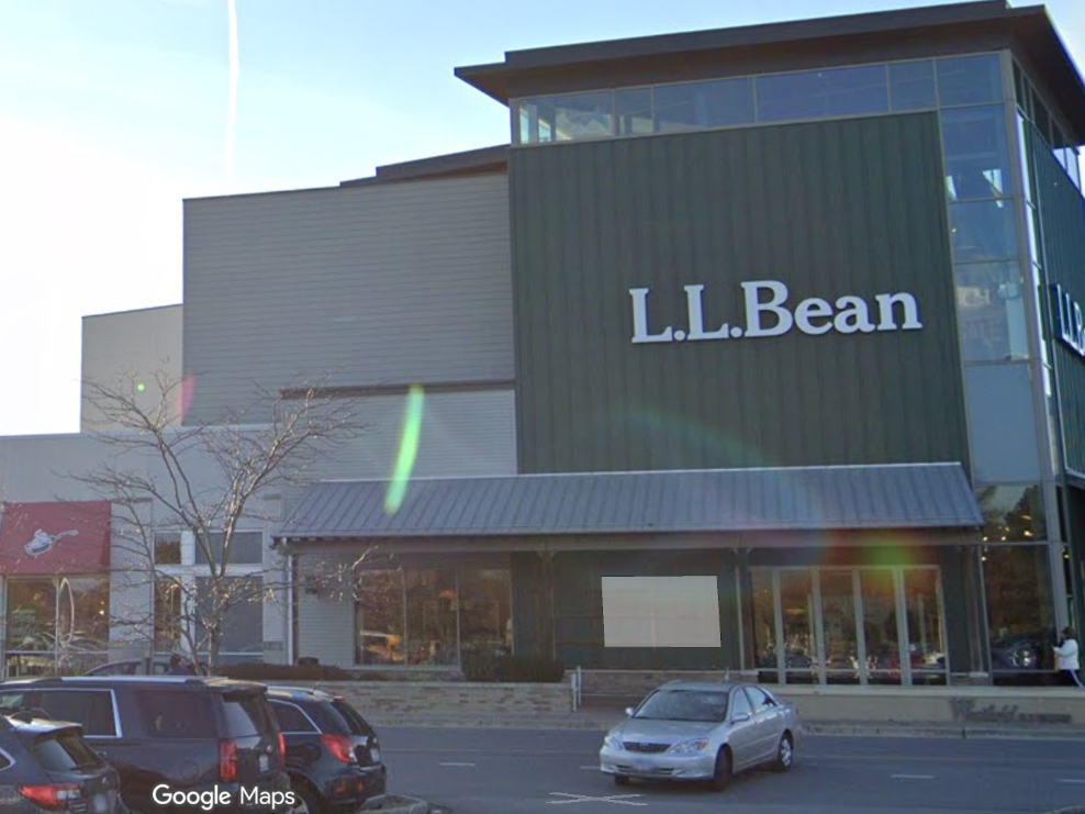 The Westridge Court store will be L.L. Bean's first foray into Chicago's western suburbs.