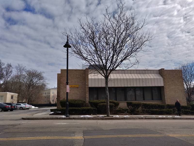 Woman Punches Abortion Protester Outside Brookline Clinic Brookline