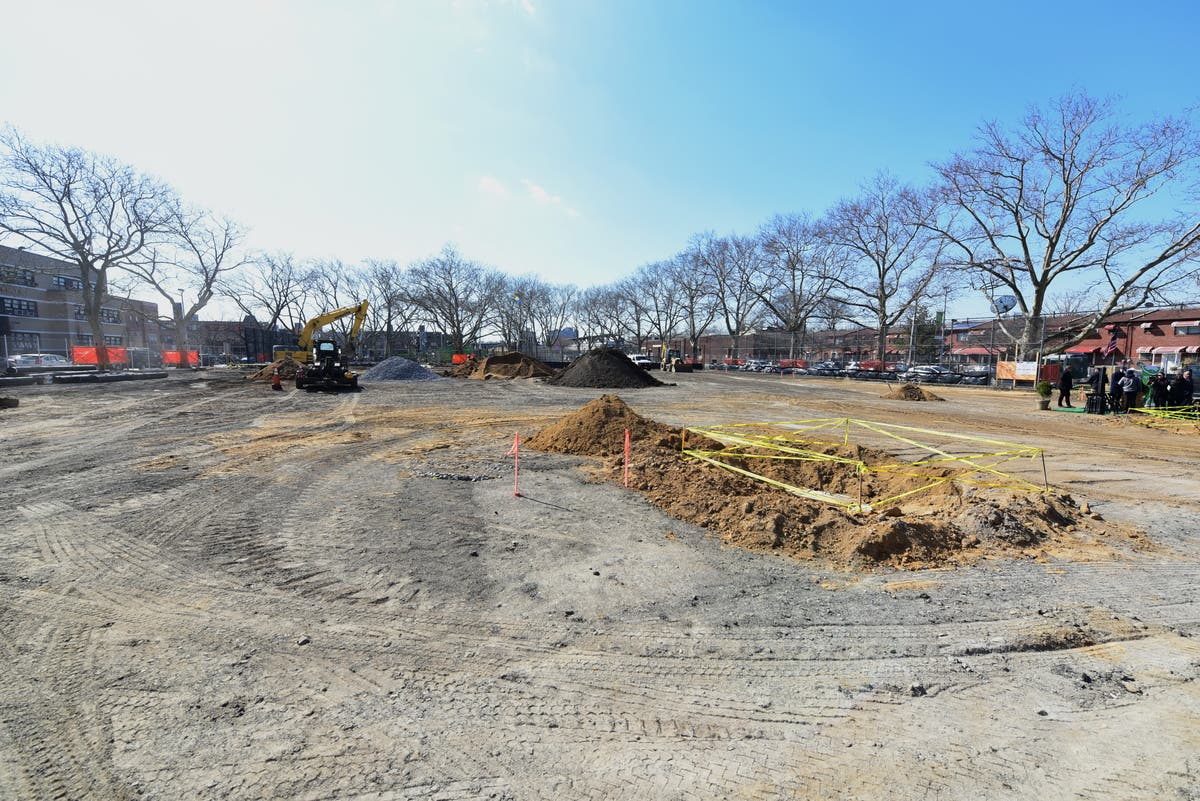 Betsy Head Park in Brownsville is about to get a $30 million upgrade, Parks officials said. 