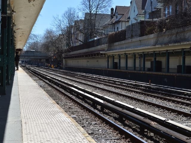 Man Killed By Q Train In Brooklyn Station, MTA Says | New York City, NY ...