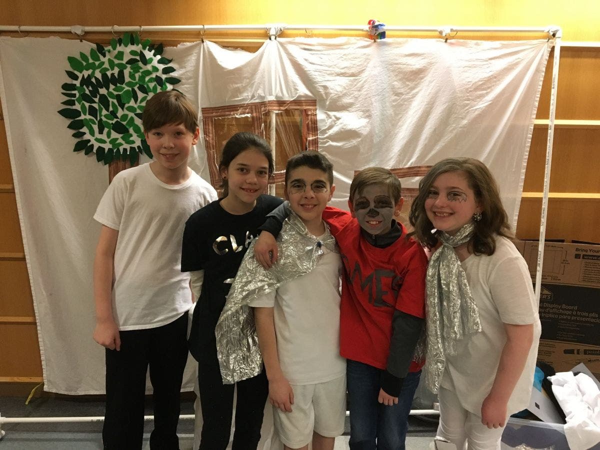 Booth Hill Fifth Grade Odyssey of the Mind Team Goes to World