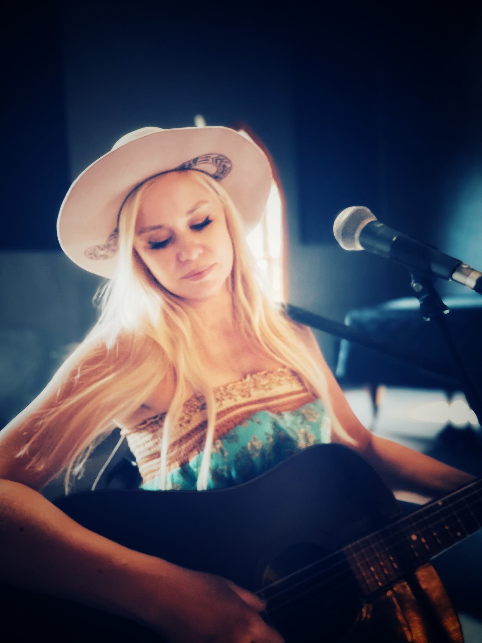 Folk/Americana Concert - Sofia Talvik LIVE at  Healthy Rhythm Art Gallery