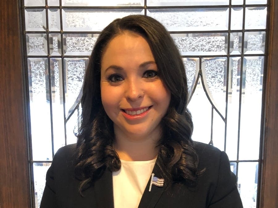 Jennifer Garber is challenging incumbent Legislator Arnie Drucker to represent Nassau County's 16th District.