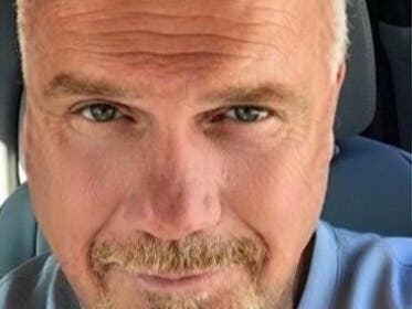 Democrat George Hignell and Republican Jeff Pravato are vying to fill the seat of James Stefanich, who is retiring.