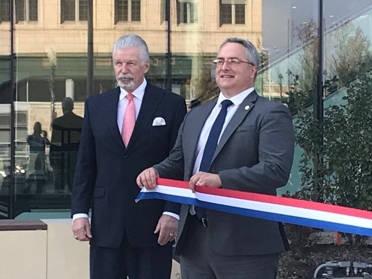 At left, Will County State's Attorney Jim Glasgow, who successfully prosecuted Drew Peterson in 2012 for the murder of Peterson’s third wife, Kathy Savio.
