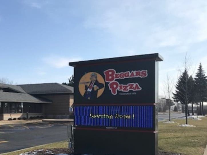 One of the closest Beggars Pizza restaurants to Crest Hill is this one in Bolingbrook.