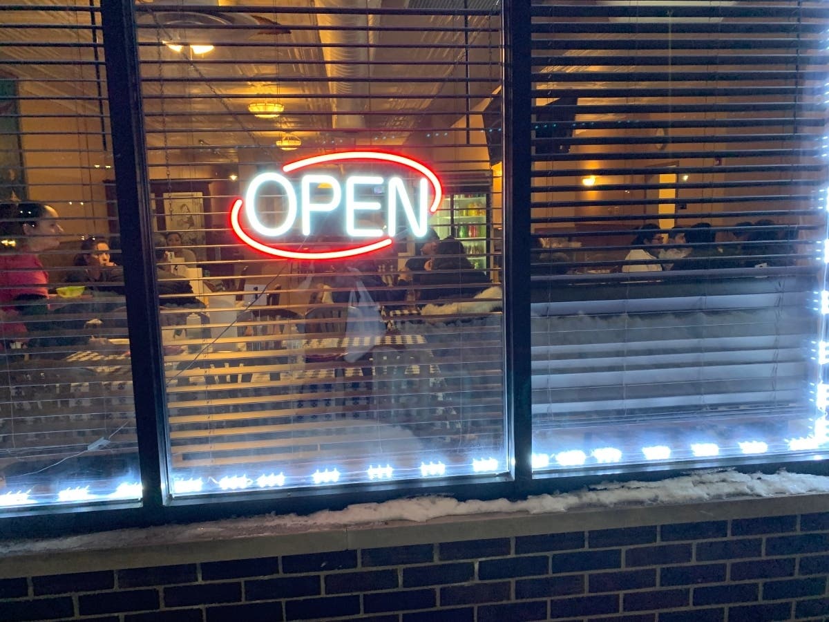 New Mexican Seafood Restaurant Packed All Weekend In Joliet Joliet