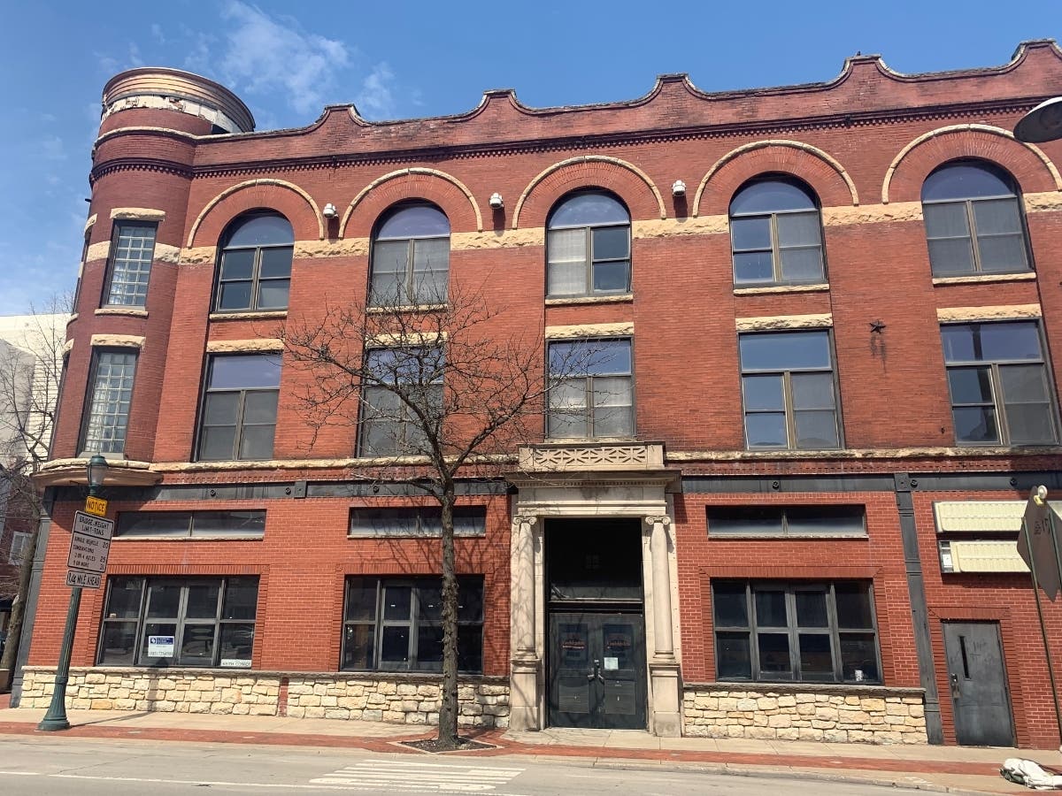 Joliet real estate investor John Bays told Patch he's in the process of buying the vacant Crabigale's Comedy Club, which is now owned by the city of Joliet. 