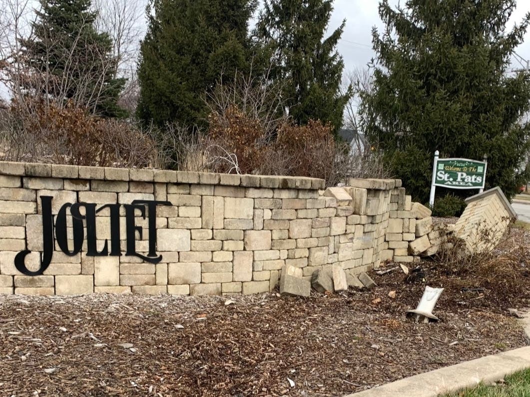 More than a week has passed since someone lost control of their vehicle on Center Street off the Interstate 80 exit and crashed into Joliet's entrance to the city gateway. 