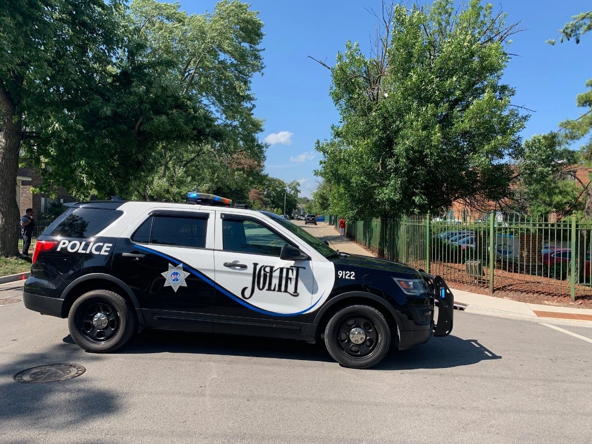Loud, Angry Woman Spews Profanity At Riverwalk Homes: JPD | Joliet, IL ...
