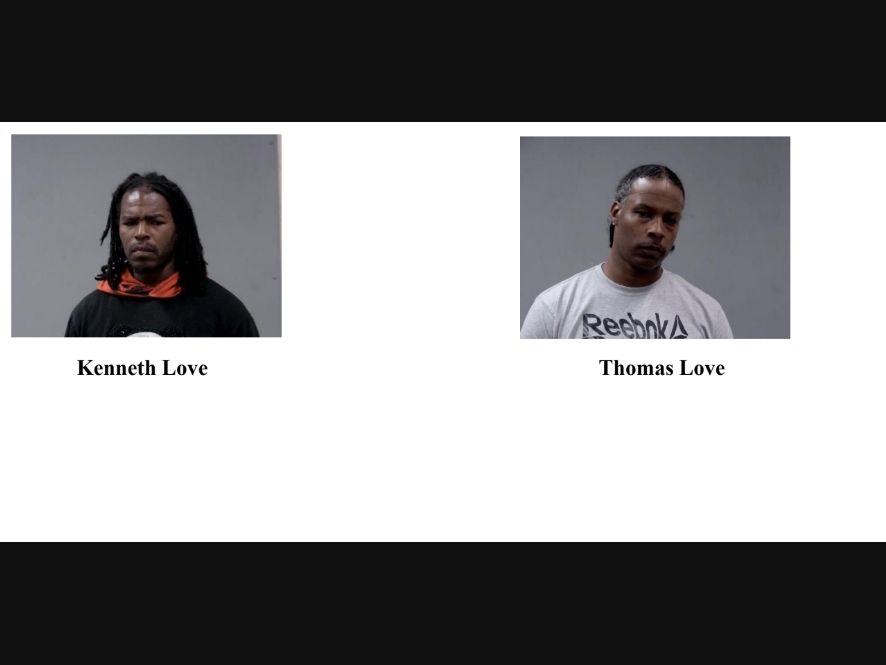 At 12:01 a.m., Joliet officers responded to Thorntons gas station, 400 Collins Street,
for a disturbance.