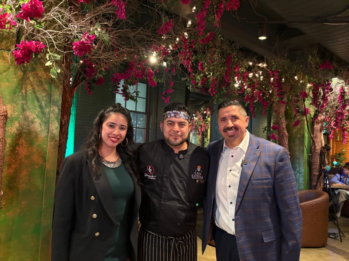 Paulina Martinez, Joliet economic development director, and City Councilman Cesar Cardenas stand next to the lead chef for the new Casa Catrina restaurant.