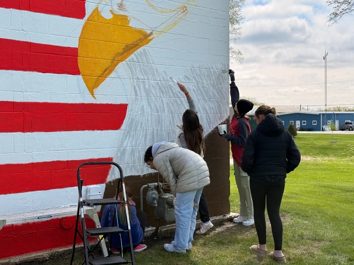 Minooka Village President Ric Offerman remarked: “This project both beautifies our downtown as well as honors our service members, both current and past."