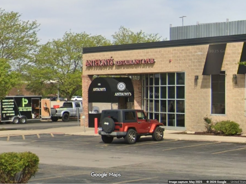 The 8,000-square-foot restaurant property all comes with 100 parking spaces.