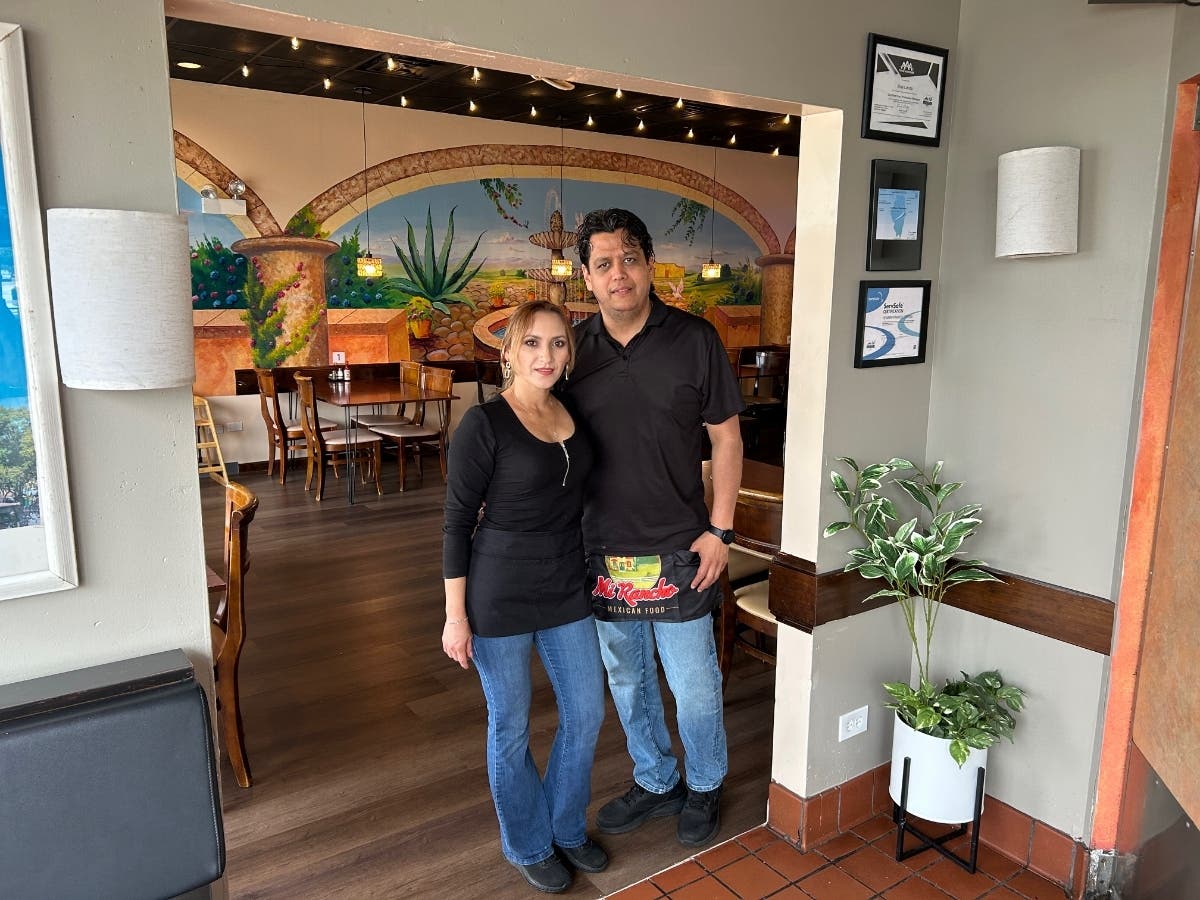Felix and Carolina Landa are the proud owners of Mi Rancho Mexican Restaurant. They recently moved from Joliet's Route 59 old Family Video store to the former Pepe's Mexican Restaurant & Cantina in Shorewood on Vertin Boulevard.