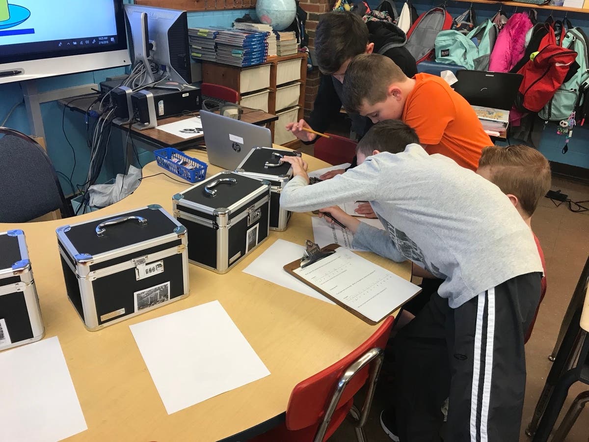 News small post card thumbnail