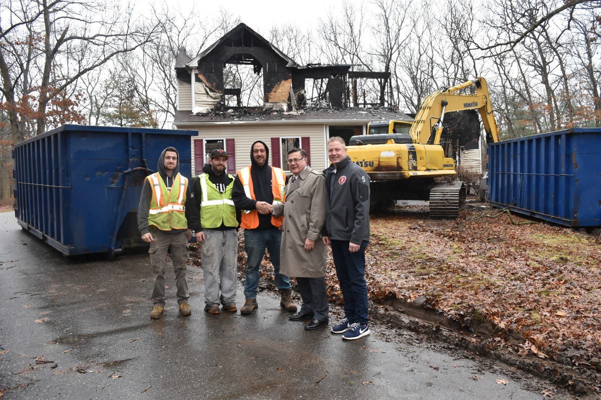 News small post card thumbnail