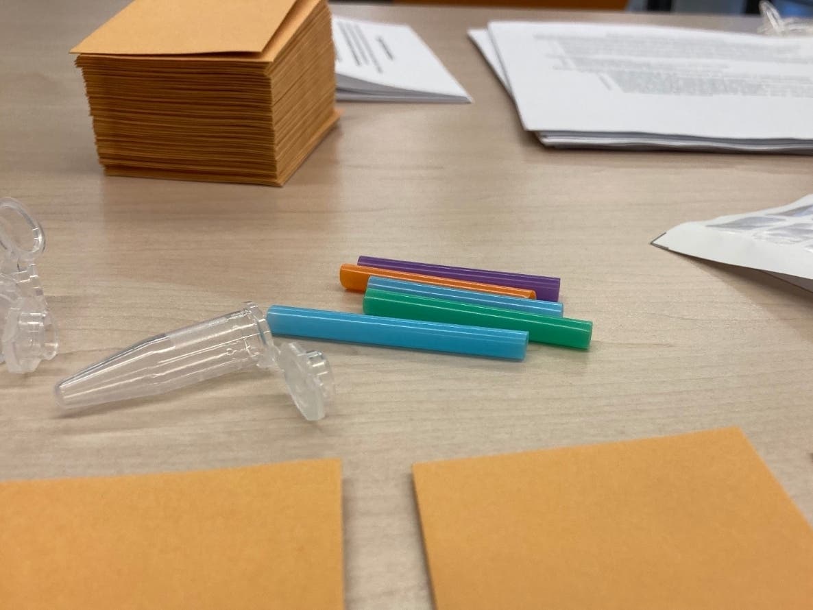 North Shore Country Day families whose children will be returning to in-person learning on Jan. 19 will receive all the supplies needed to provide saliva samples for weekly COVID-19 surveillance testing. 