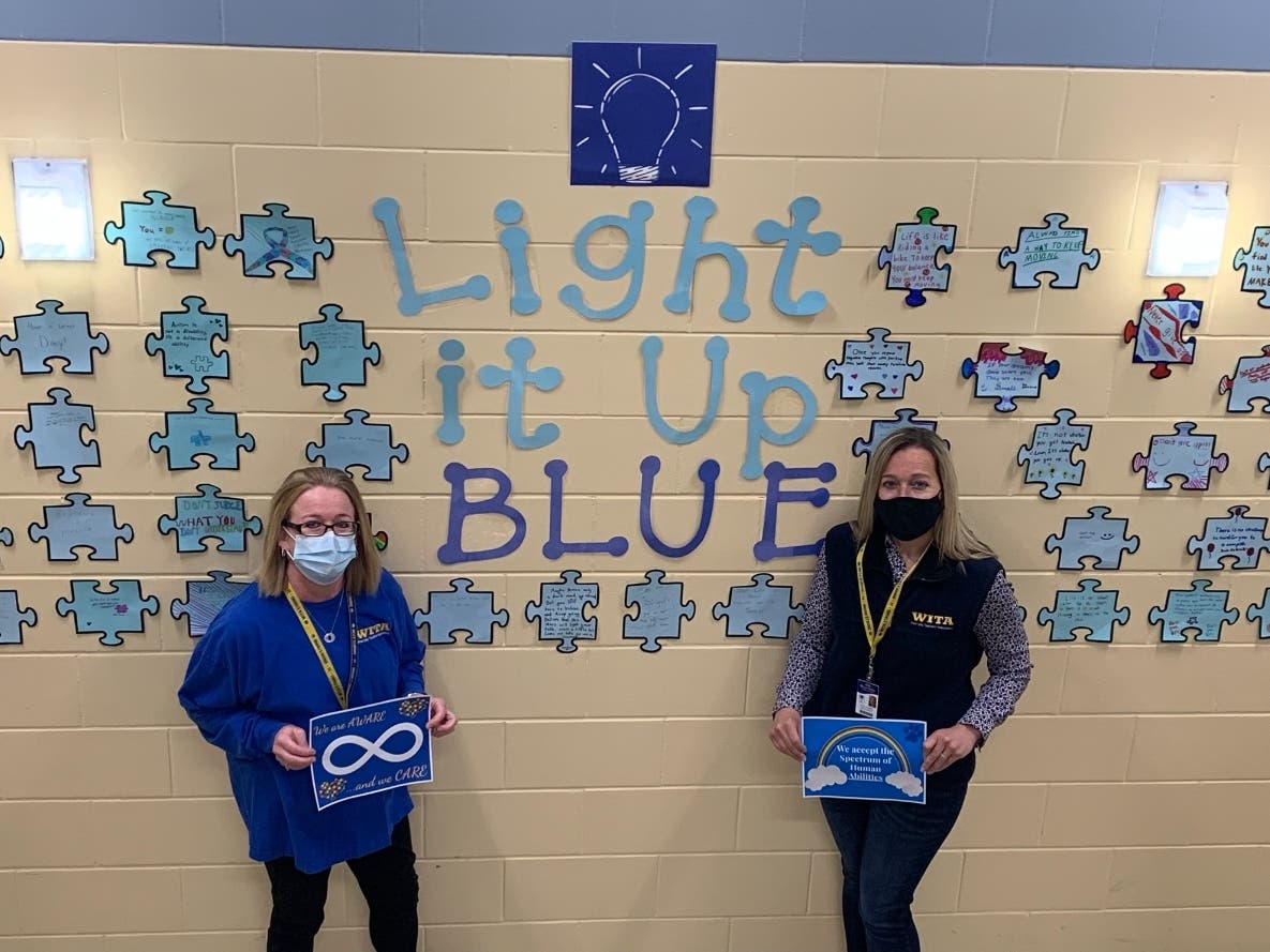 West Islip’s Beach Street Middle School learned and expressed awareness and acceptance for those diagnosed with autism spectrum disorder.